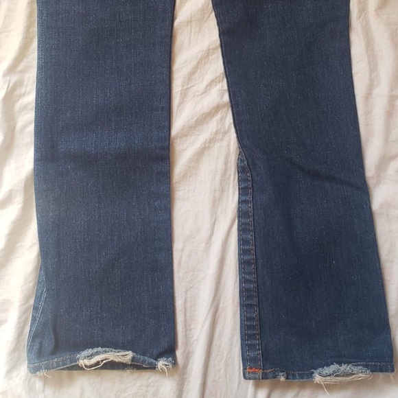 True Religion Dark Washed Blue Denim Jeans - Picture 4 of 4